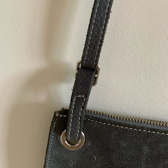 Roots Edie Grey Leather Adjustable Crossbody Bag - Picture 5 of 13